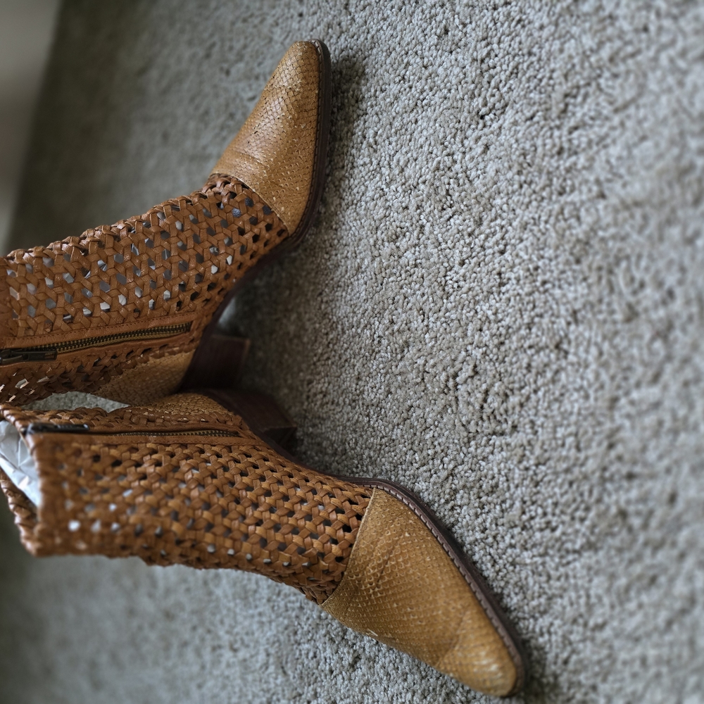 🚨 SOLD🚨 Free People Tan Ankle Booties with Perforated Design - Picture 14 of 14